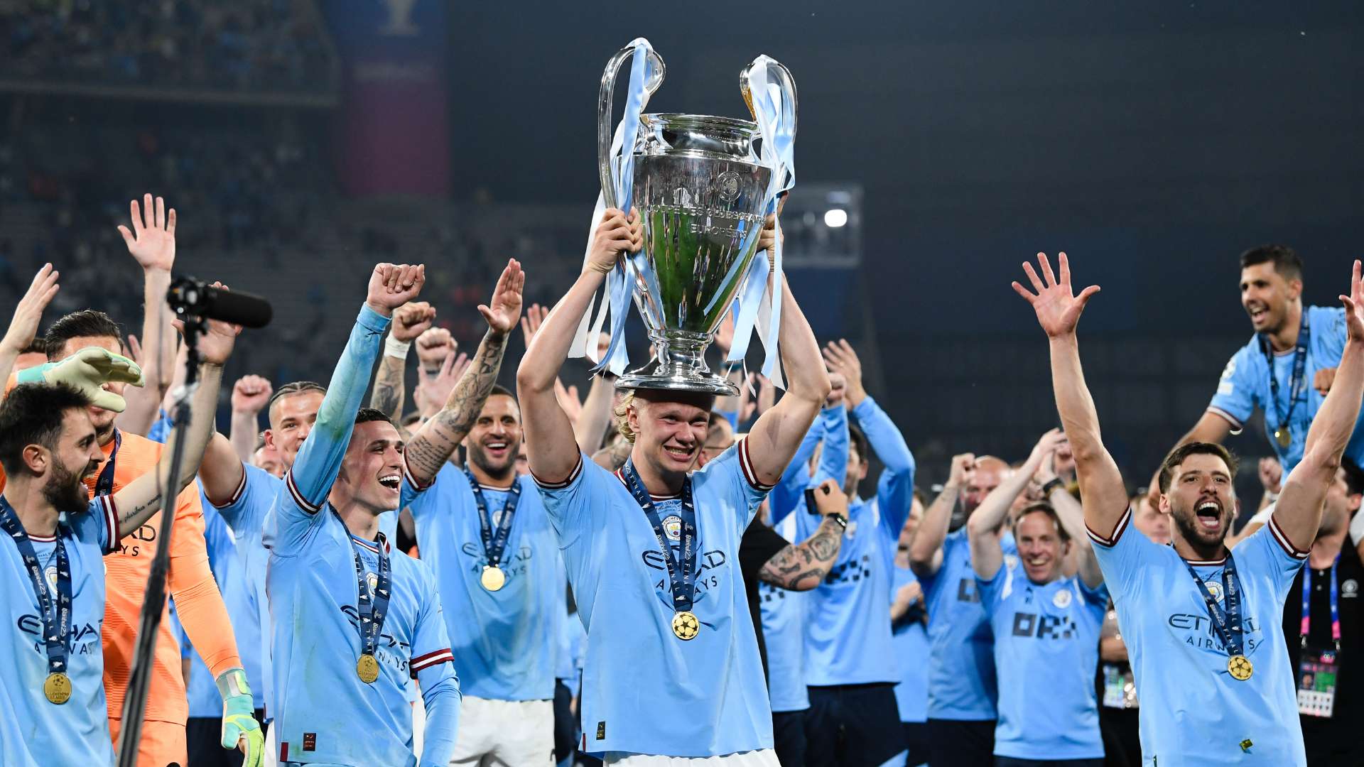 意识使得他 意识使得他