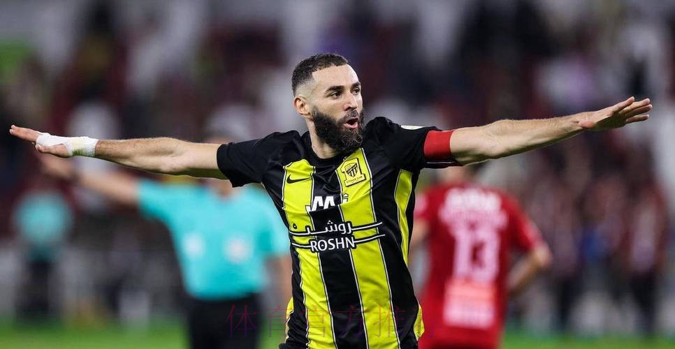 本泽马曾向C罗咨询沙特情况 后者回复积极建议去 本泽马曾向C罗咨询沙特情况 后者回复积极建议去